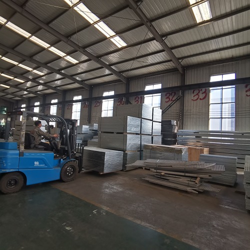 為什么大項目都選G325/30/100鋼格板？優(yōu)勢全在這