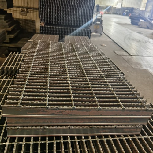 別再亂買了，鋼格柵板選型全攻略來了