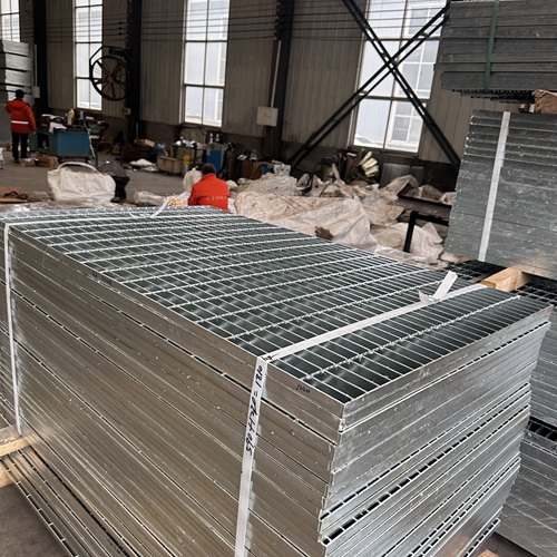 為什么有些鋼格柵板用了沒多久就生銹